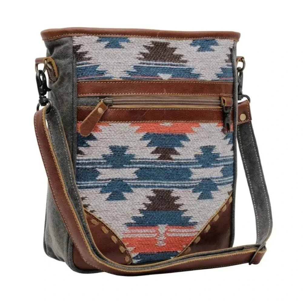 Myra Bag nwt myra